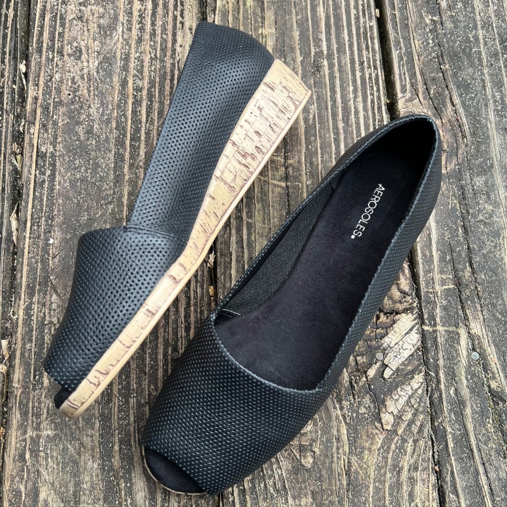 Aerosoles Sprig Break Womens 9.5 Black Leather Peep Toe Wedge Slip‎ On Shoes